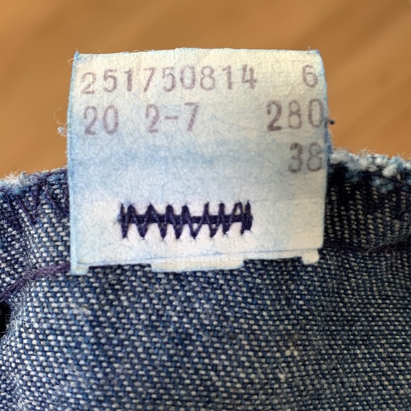 Levi’s Wide Leg High Rise Front Pocket 70s Jeans - Picture 9 of 9